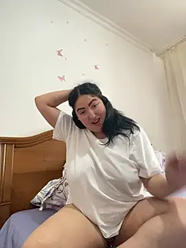 Snapshot of Amber_Sinn chatting on 07/22/26, 01:13 Amber Sinn online show from 07/22/26, 01:13