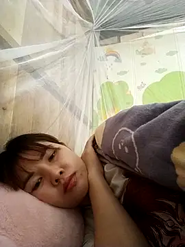 Snapshot of Loyalty-love chatting on 02/12/26, 01:11 Loyalty-love online show from 02/12/26, 01:11