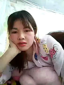 Snapshot of Loyalty-love chatting on 02/10/26, 02:32 Loyalty-love online show from 02/10/26, 02:32