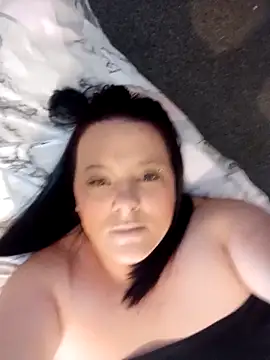 Snapshot of louisa36 chatting on 02/26/26, 09:53 louisa36 online show from 02/26/26, 09:53