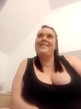 Snapshot of louisa36 chatting on 02/26/26, 09:59 louisa36 online show from 02/26/26, 09:59