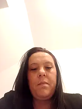 Snapshot of louisa36 chatting on 02/28/26, 02:33 louisa36 online show from 02/28/26, 02:33