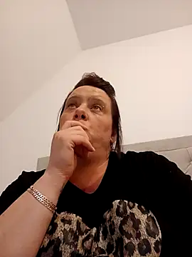 louisa36 online show from 03/31/26, 07:16