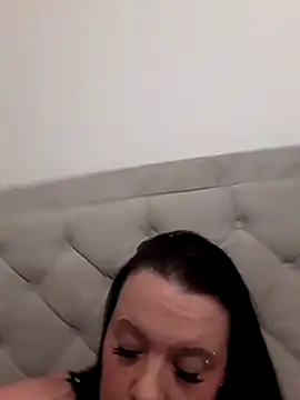 Snapshot of louisa36 chatting on 02/11/26, 10:09 louisa36 online show from 02/11/26, 10:09