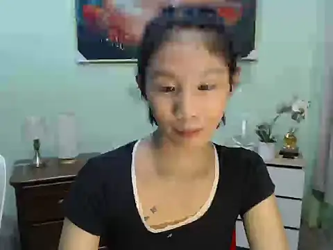 Snapshot of littlemikay chatting on 07/15/26, 12:23 littlemikay online show from 07/15/26, 12:23