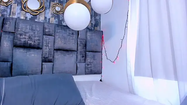 MiiaTauro online show from 03/12/26, 08:46