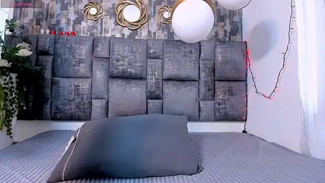 MiiaTauro online show from 03/10/26, 08:24