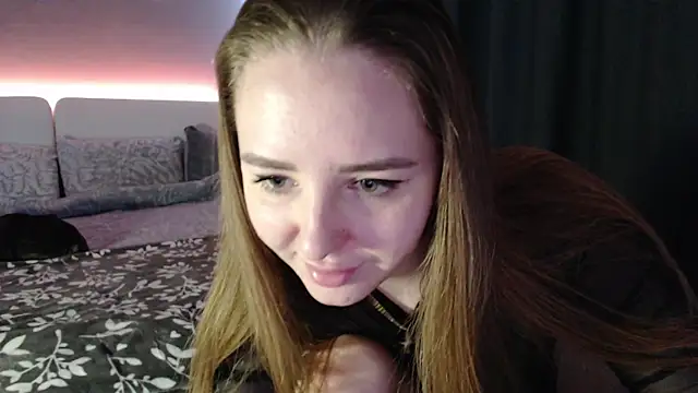 Snapshot of Reyleys chatting on 02/26/26, 10:04 Reyleys online show from 02/26/26, 10:04