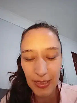 Aurabloom 1 online show from 04/04/26, 06:03