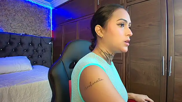 sarah escobarr online show from 02/12/26, 11:54