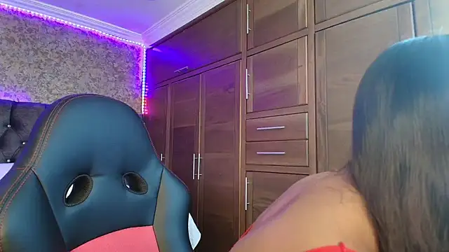 sarah escobarr online show from 02/09/26, 01:53