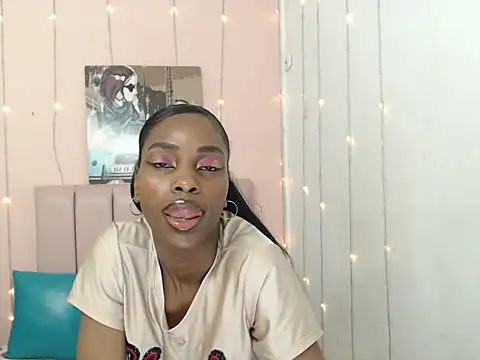 charlothcameronrs707 online show from 02/11/26, 12:05