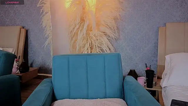 katt souza1 online show from 05/08/26, 03:43