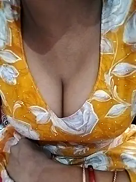 Radhika-sexy online show from 03/06/26, 09:04