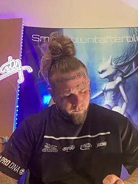 Snapshot of Smokebluntafterblunt chatting on 02/27/26, 01:28 Smokebluntafterblunt online show from 02/27/26, 01:28