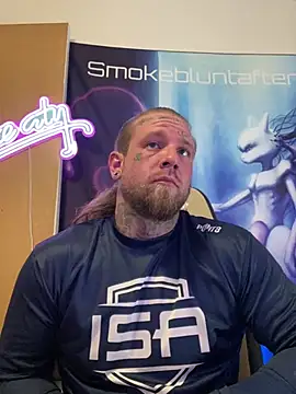 Snapshot of Smokebluntafterblunt chatting on 06/24/26, 08:35 Smokebluntafterblunt online show from 06/24/26, 08:35