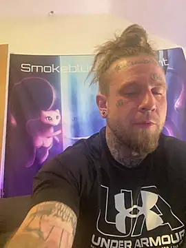Snapshot of Smokebluntafterblunt chatting on 05/04/26, 12:03 Smokebluntafterblunt online show from 05/04/26, 12:03