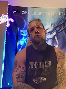 Smokebluntafterblunt online show from 03/25/26, 06:57