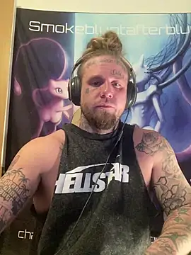 Snapshot of Smokebluntafterblunt chatting on 02/07/26, 05:04 Smokebluntafterblunt online show from 02/07/26, 05:04