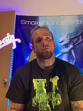 Snapshot of Smokebluntafterblunt chatting on 02/19/26, 12:29 Smokebluntafterblunt online show from 02/19/26, 12:29