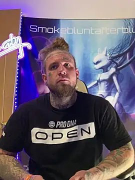 Smokebluntafterblunt online show from 04/06/26, 12:50