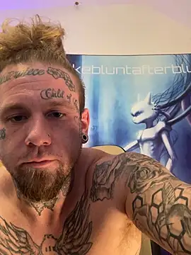 Snapshot of Smokebluntafterblunt chatting on 02/11/26, 03:56 Smokebluntafterblunt online show from 02/11/26, 03:56