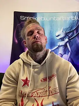 Snapshot of Smokebluntafterblunt chatting on 04/30/26, 12:45 Smokebluntafterblunt online show from 04/30/26, 12:45