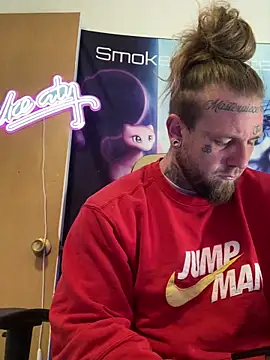 Snapshot of Smokebluntafterblunt chatting on 05/20/26, 11:51 Smokebluntafterblunt online show from 05/20/26, 11:51