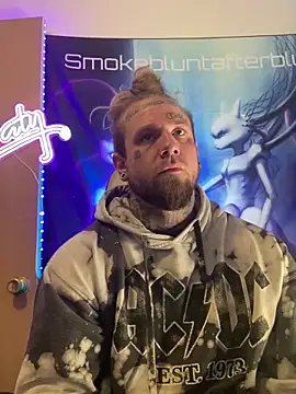 Snapshot of Smokebluntafterblunt chatting on 02/26/26, 01:00 Smokebluntafterblunt online show from 02/26/26, 01:00