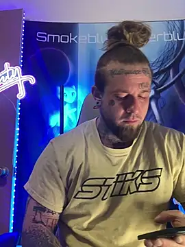 Snapshot of Smokebluntafterblunt chatting on 02/24/26, 12:39 Smokebluntafterblunt online show from 02/24/26, 12:39