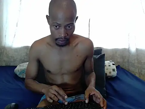 Snapshot of MRSHYGUY29 chatting on 02/21/26, 10:50 MRSHYGUY29 online show from 02/21/26, 10:50