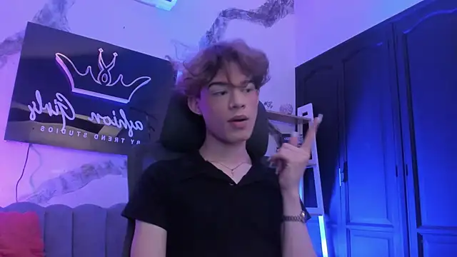 AngelDoll 1 online show from 02/22/26, 04:59