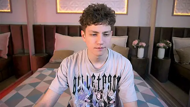 Snapshot of StefanBev chatting on 02/10/26, 07:13 StefanBev online show from 02/10/26, 07:13