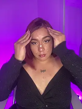 Snapshot of Wen_01 chatting on 02/10/26, 11:53 Wen 01 online show from 02/10/26, 11:53