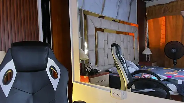 AgathaSanderhs  online show from 02/27/26, 09:47