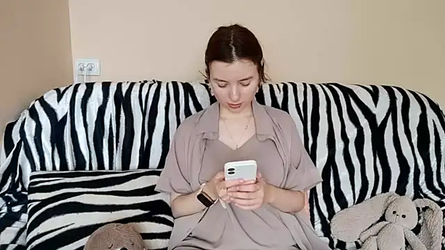 LanitaHemple online show from 04/02/26, 06:20