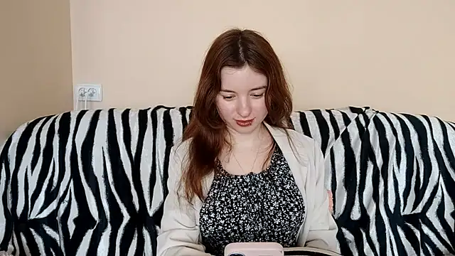 LanitaHemple online show from 04/13/26, 11:03