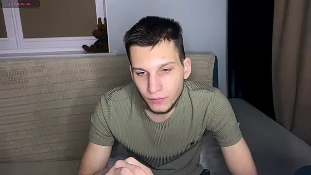 Snapshot of Donald_boy chatting on 02/17/26, 07:11 Donald boy online show from 02/17/26, 07:11