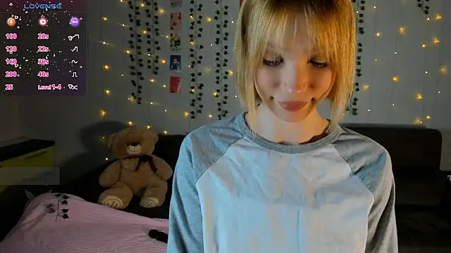 Kiracute18 online show from 02/20/26, 04:53