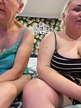 Mommy-girl-Lola online show from 03/15/26, 07:10