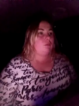 Snapshot of Mommy-girl-Lola chatting on 02/19/26, 06:16 Mommy-girl-Lola online show from 02/19/26, 06:16