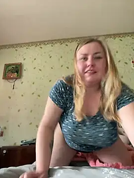 Mommy-girl-Lola online show from 04/07/26, 08:05