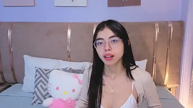 Mia Naive online show from 07/01/26, 12:16
