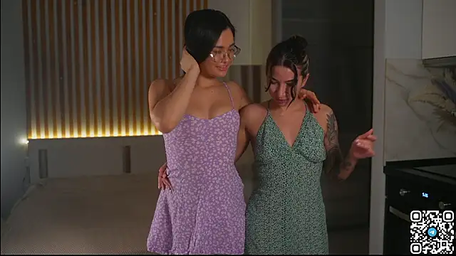 Snapshot of Eliasian chatting on 03/01/26, 02:50 Eliasian online show from 03/01/26, 02:50