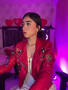 alahia pink online show from 03/01/26, 04:12