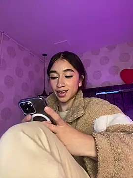 alahia pink online show from 03/04/26, 01:57