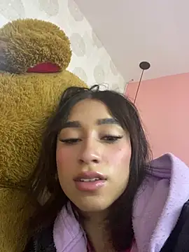 alahia pink online show from 02/14/26, 05:18