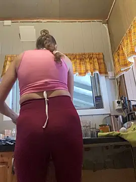 Midnight Munch online show from 02/25/26, 08:36