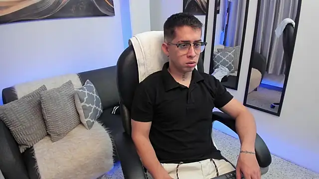 Tommas Jhonson online show from 03/25/26, 02:23