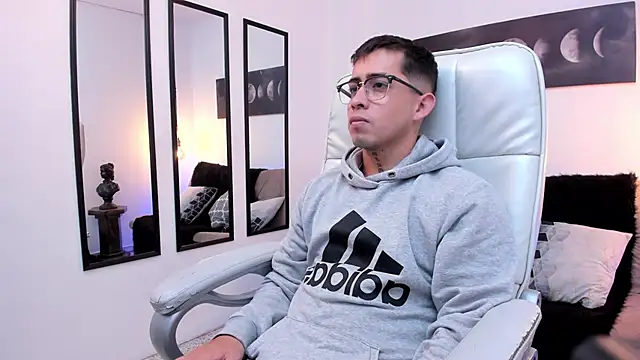 Tommas Jhonson online show from 03/04/26, 01:46